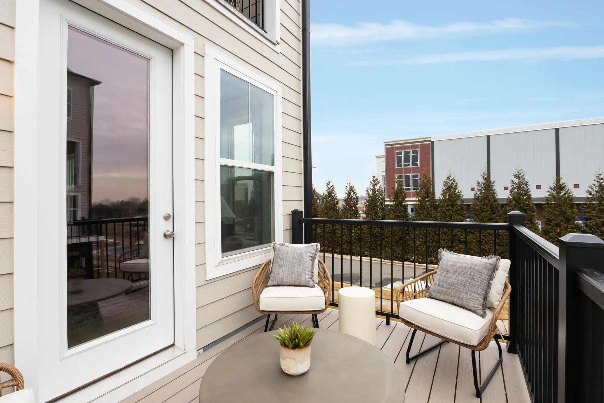 Townhome-Style Condos for Sale in Ashburn, VA | Goose Creek
