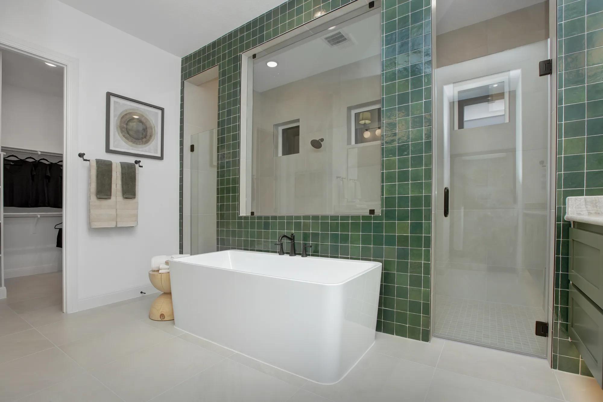 Dakota Primary Bath