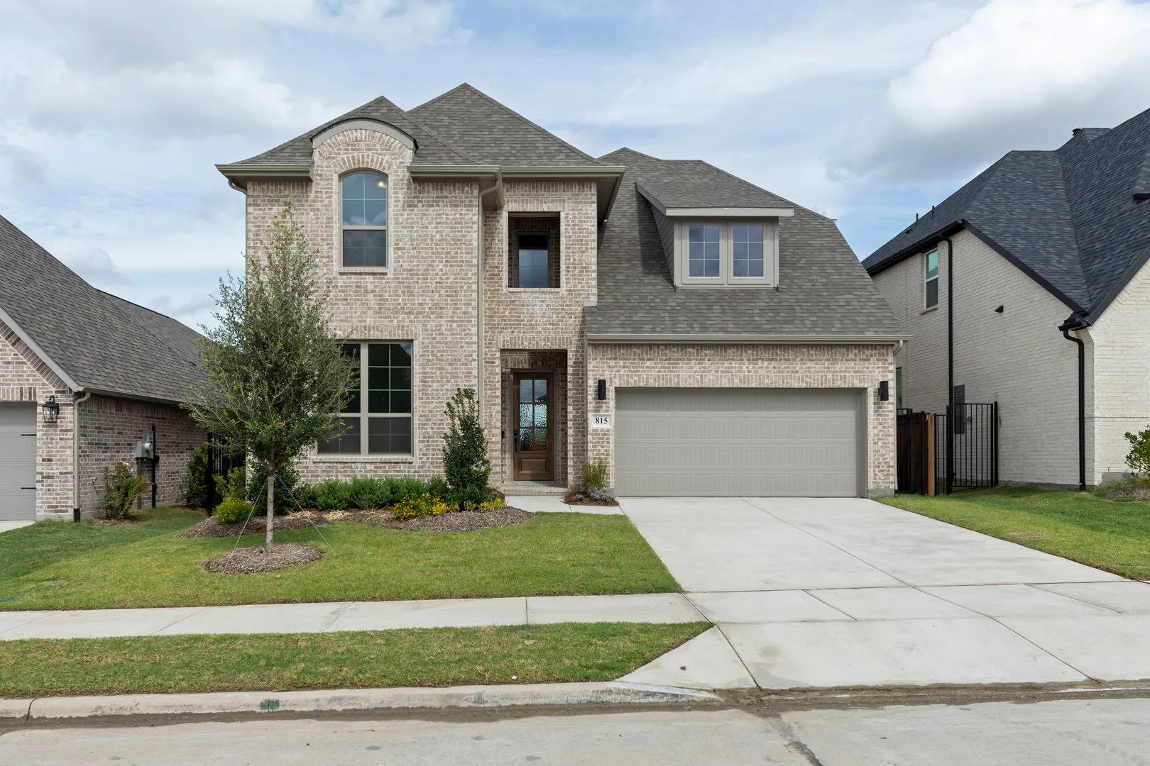 Albert II at 815 River Sky Road, Lavon, Texas