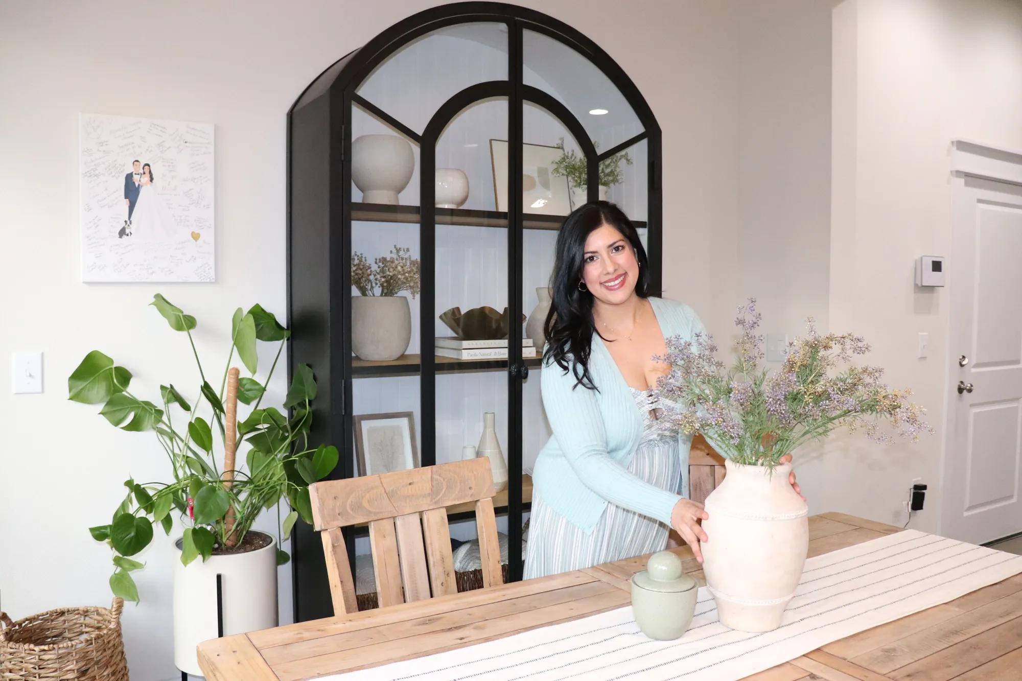 Lorena Rosales Austin Influencer