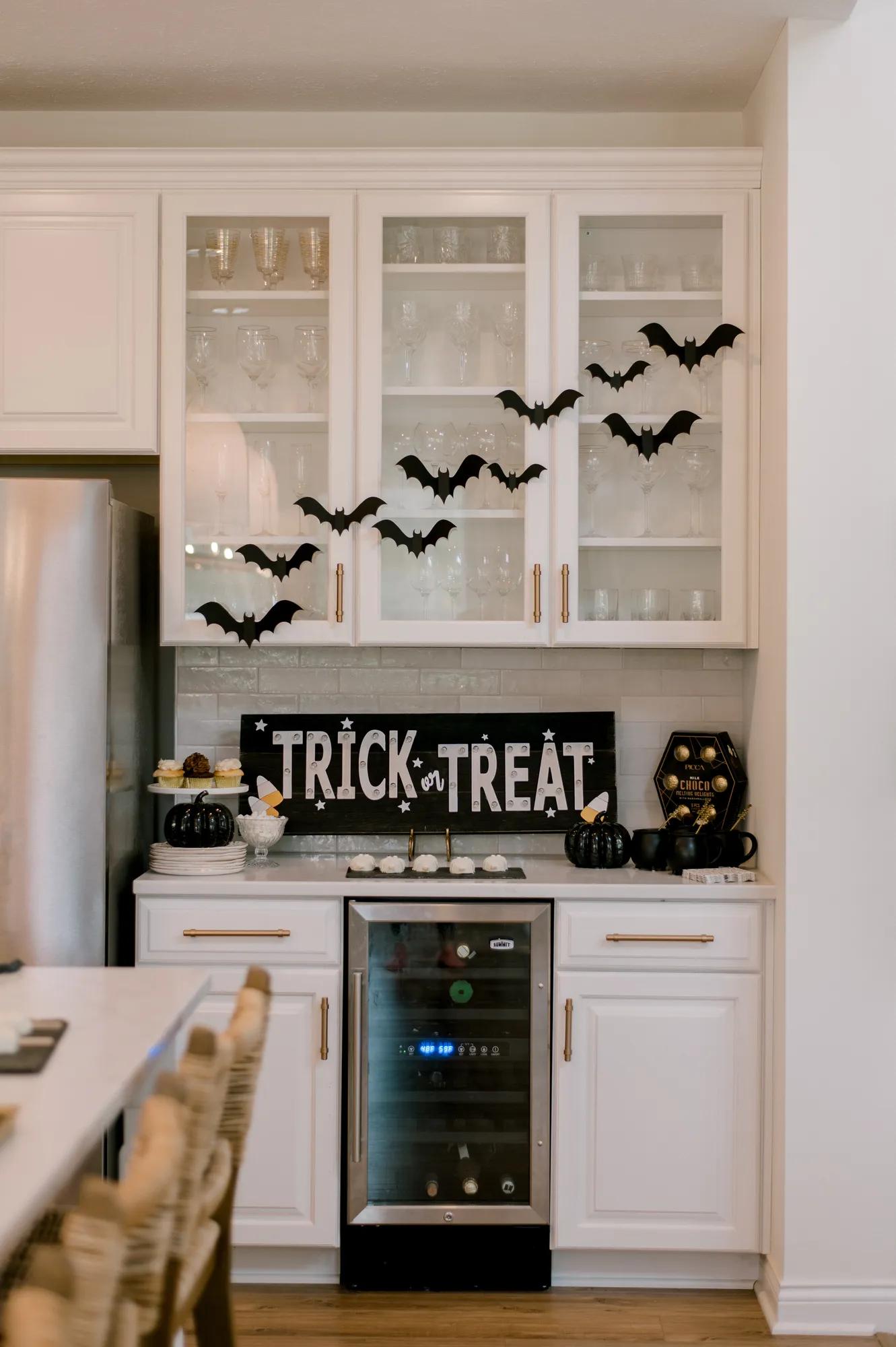 A gorgeous interior display of Halloween decorations