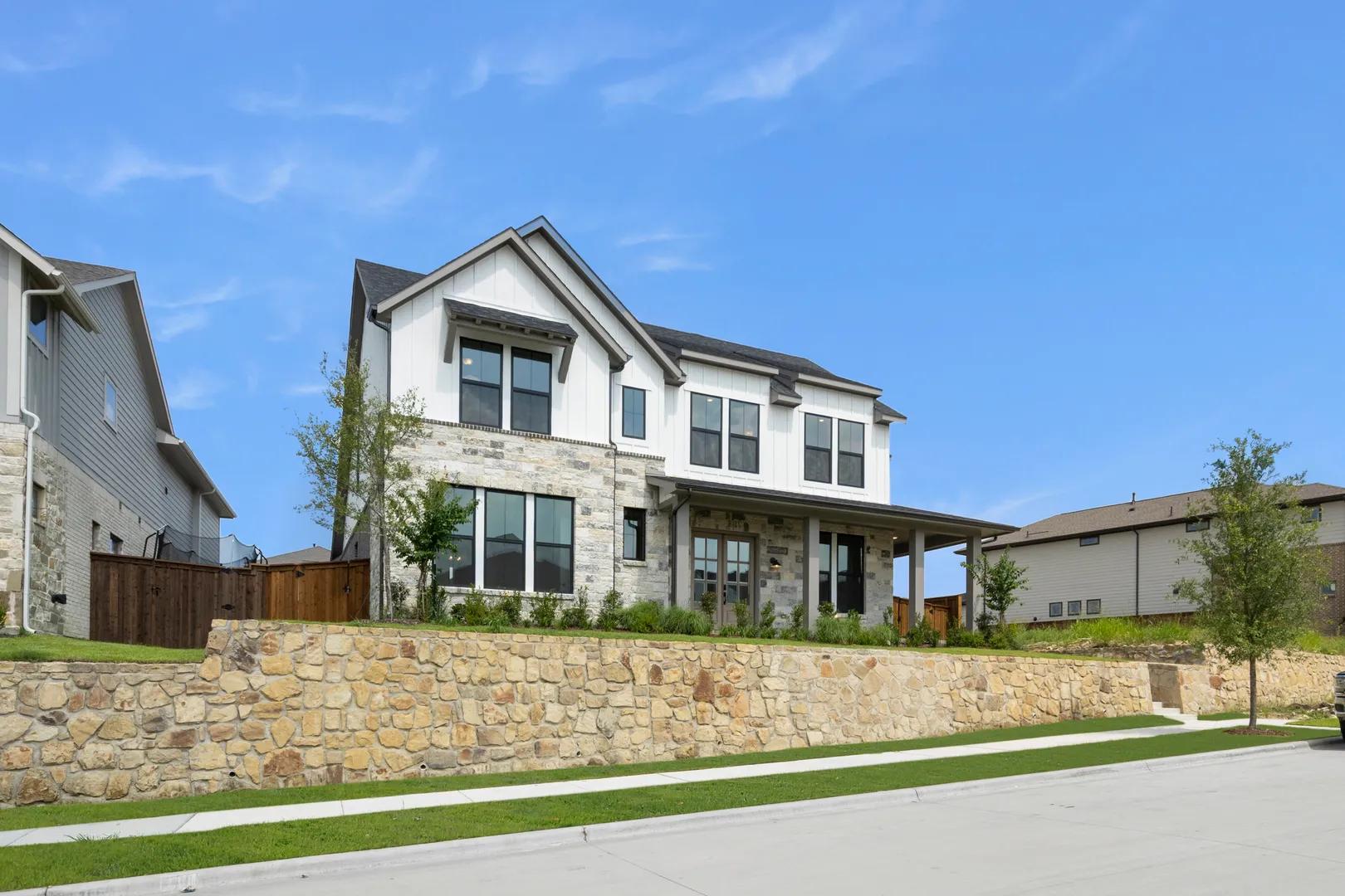 Benson at 2017 Grey Birch Place, Fort Worth, Texas: photo 2