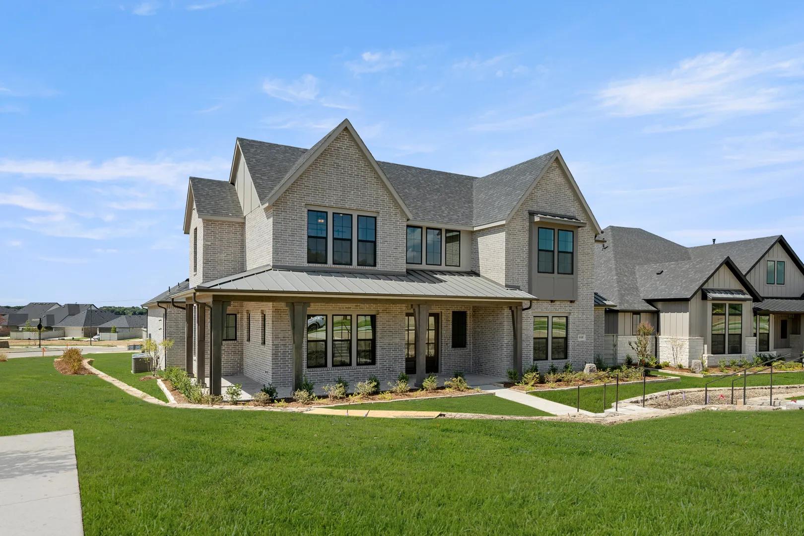 Montclaire at 9108 Landmark Trail, Denton, Texas: photo 2